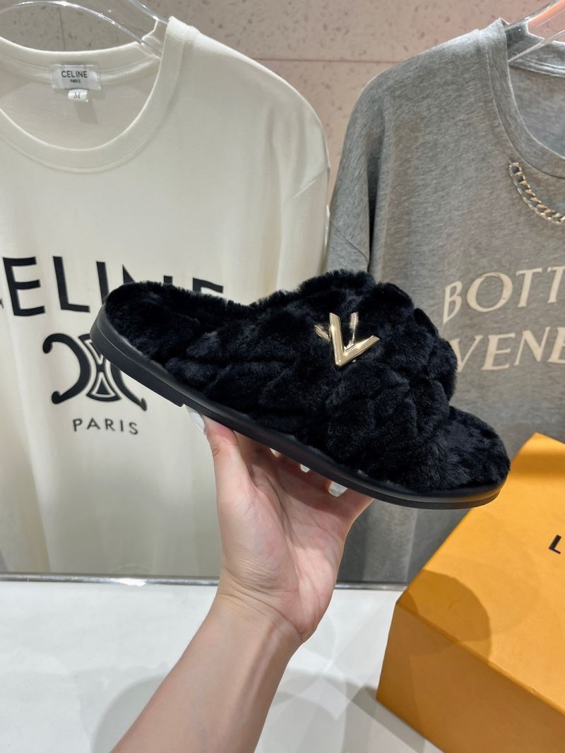 Louis Vuitton Slippers